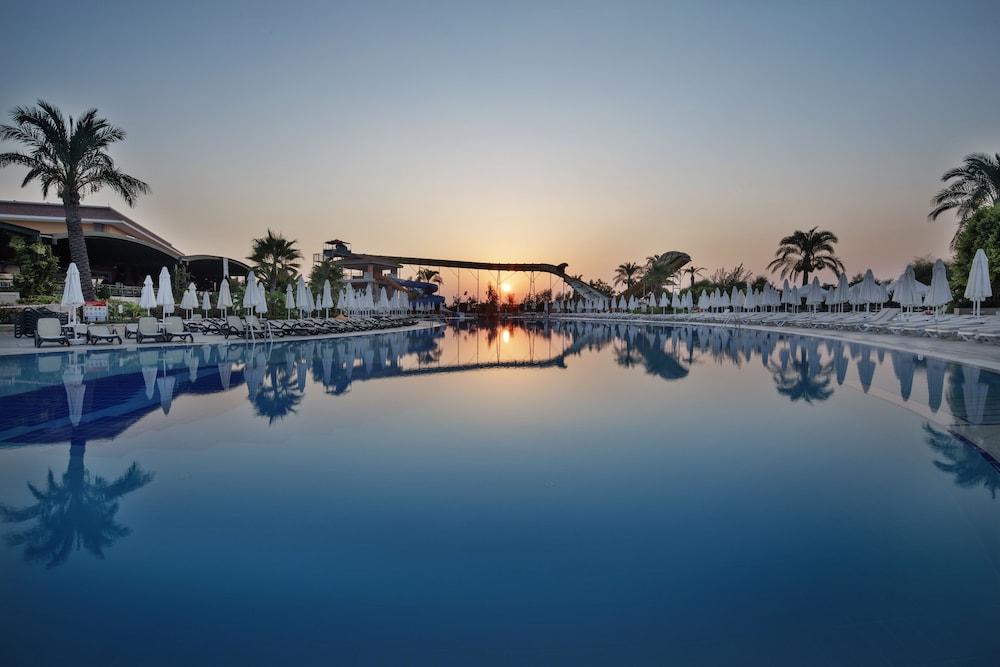 Crystal Paraiso Verde Resort&Spa - Ultimate All Inclusive Bogazkent Esterno foto