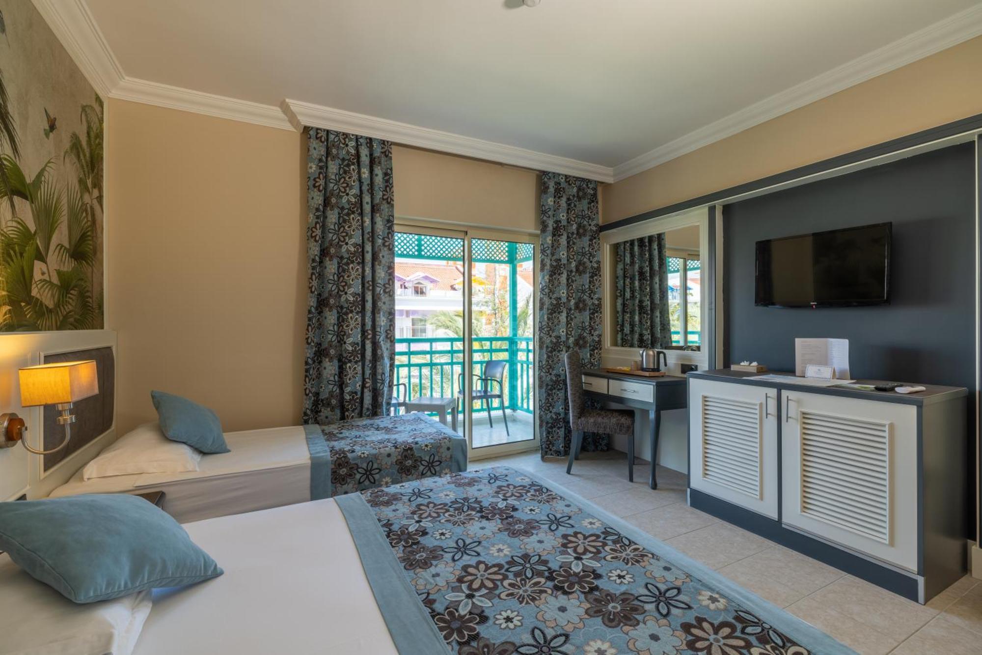 Crystal Paraiso Verde Resort&Spa - Ultimate All Inclusive Bogazkent Esterno foto